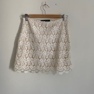 Lace Zara miniskirt sz xsmall